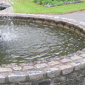 Artistic Stone Setting